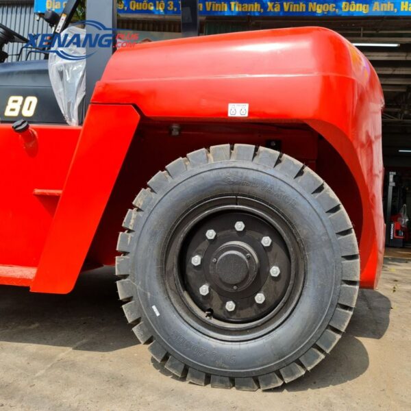 Xe nâng dầu 8 tấn