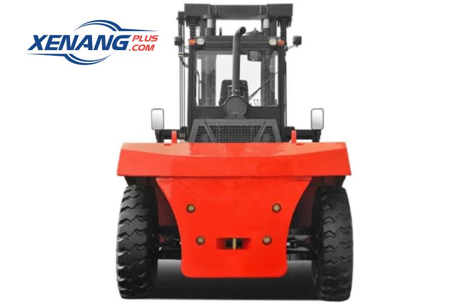 Xe nâng dầu 14 tấn có khả năng nâng hạ hàng hóa êm ái ngay cả khi đầy tải 14 tấn.
