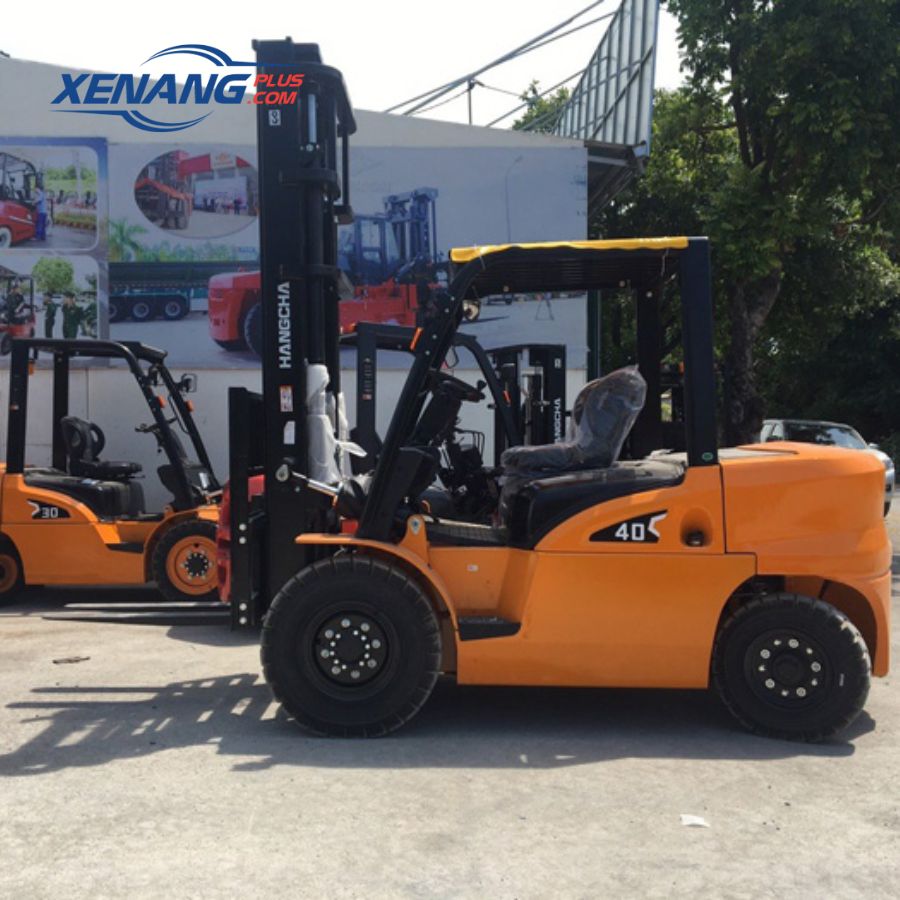 Xe nâng dầu 4 tấn Hangcha có khả năng cảnh báo quá tải, đảm bảo an toàn khi vận hành.