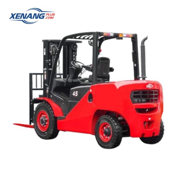 Xe nâng dầu 4.5 tấn