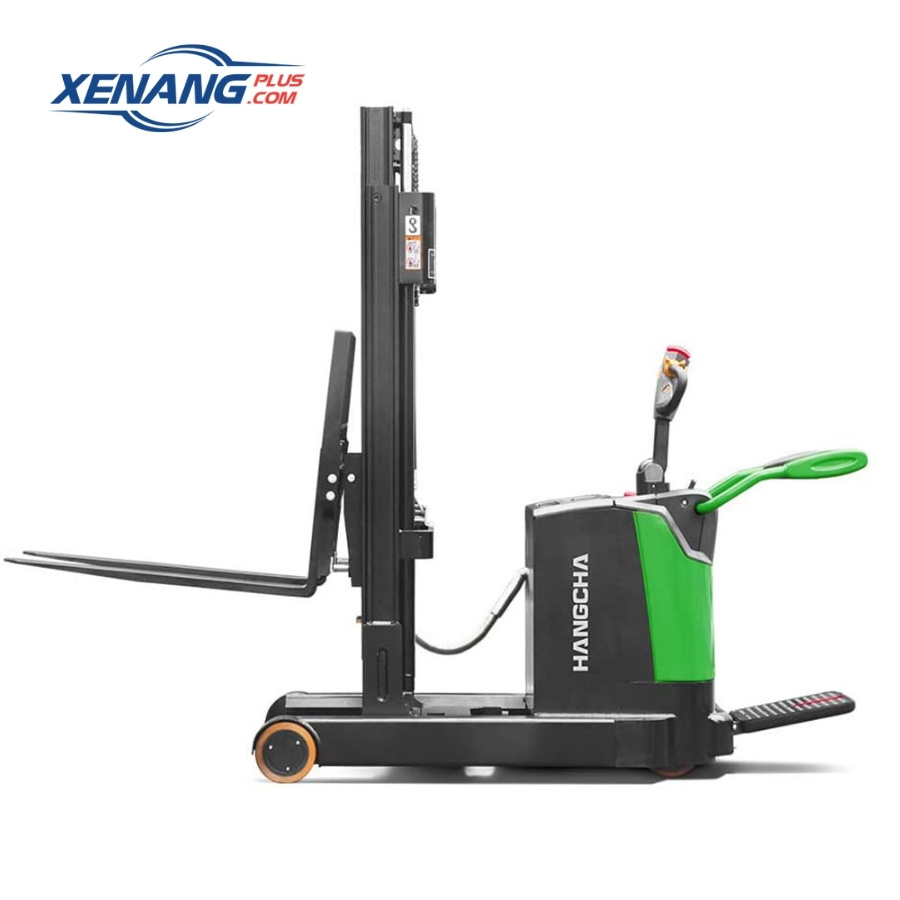 Xe nâng Stacker được thiết kế với kích thước tổng thể nhỏ giúp vận hành dễ dàng